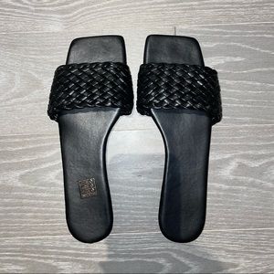 Square Toe Flat Sandals